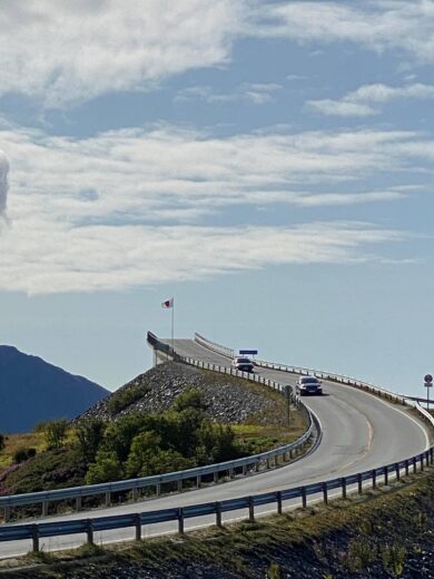 Read more about the article Διασχίζοντας τον Atlantic Ocean Road στη Νορβηγία!
