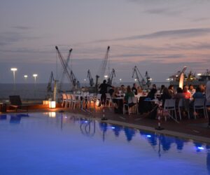 SkyBar The MET Hotel στη Θεσσαλονίκη!<br>Aφοπλιστικά ειδυλλιακό για τις καλοκαιρινές ημέρες και νύχτες σας!