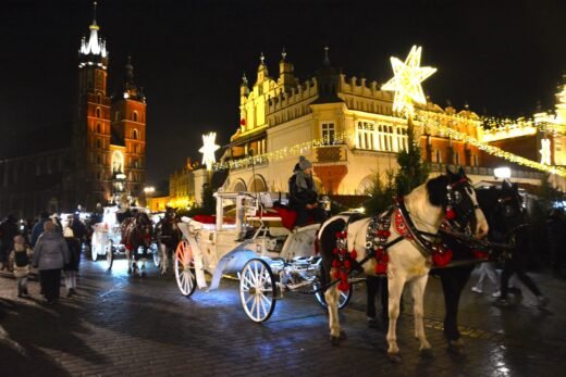 Read more about the article Χριστουγεννιάτικη Κρακοβία!<br>Aρχοντική και παραμυθένια!