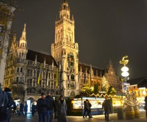 Στη Χριστουγεννιάτικη Αγορά της Marienplatz στο Μόναχο !