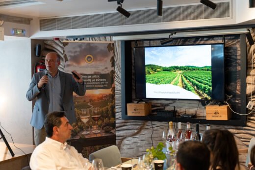 Read more about the article Road Show της ΕΘΕΑΣ για τις Ποικιλίες ΠΓΕ Ηπείρου και Κυκλάδων στη Θεσσαλονίκη